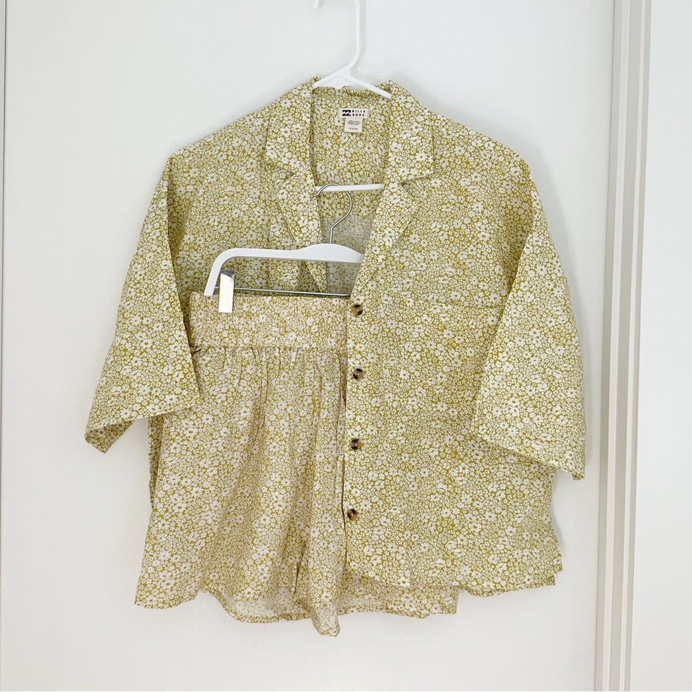 Billabong Matching Set in Lime Green Floral